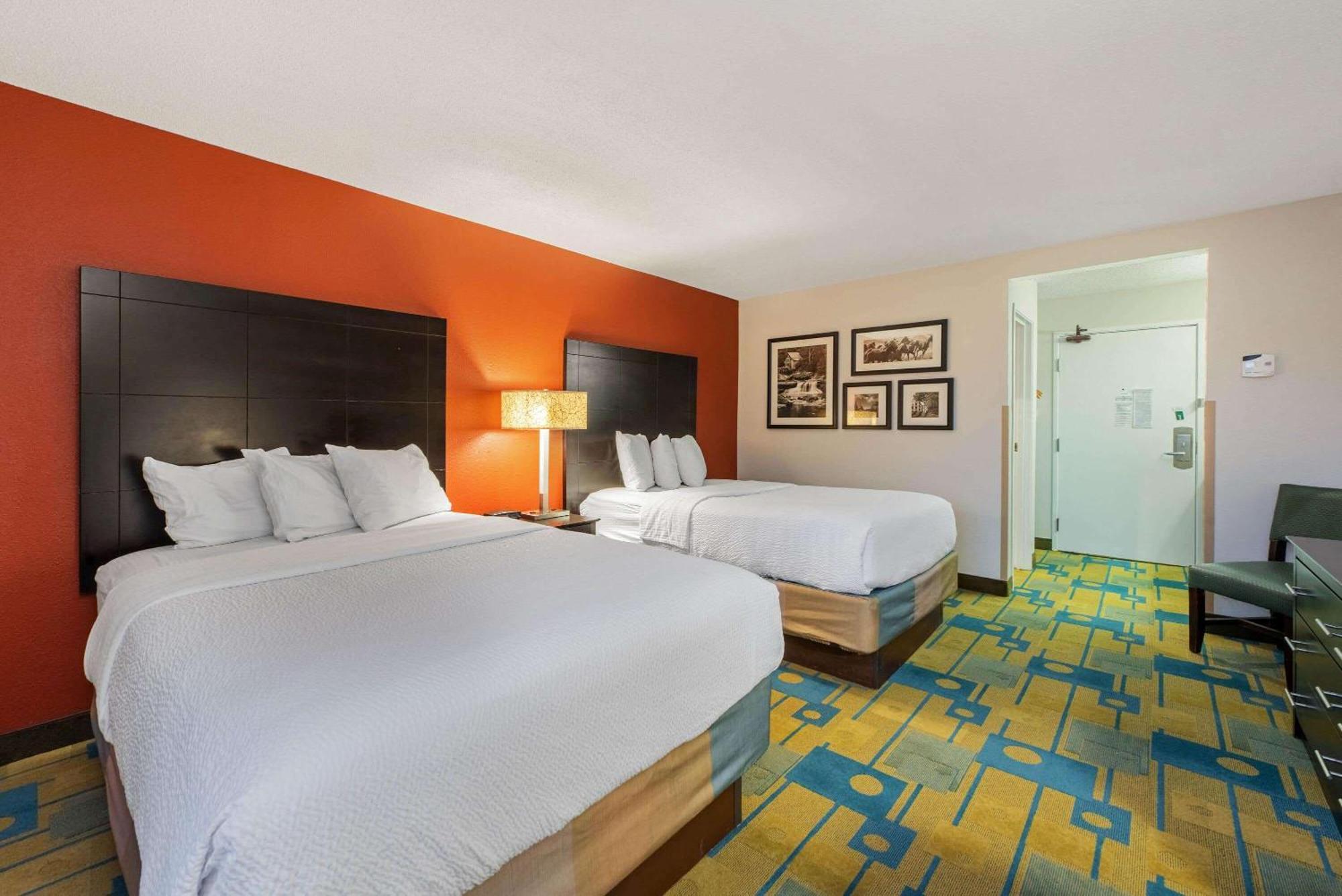 La Quinta By Wyndham Mansfield Oh Hotell Eksteriør bilde