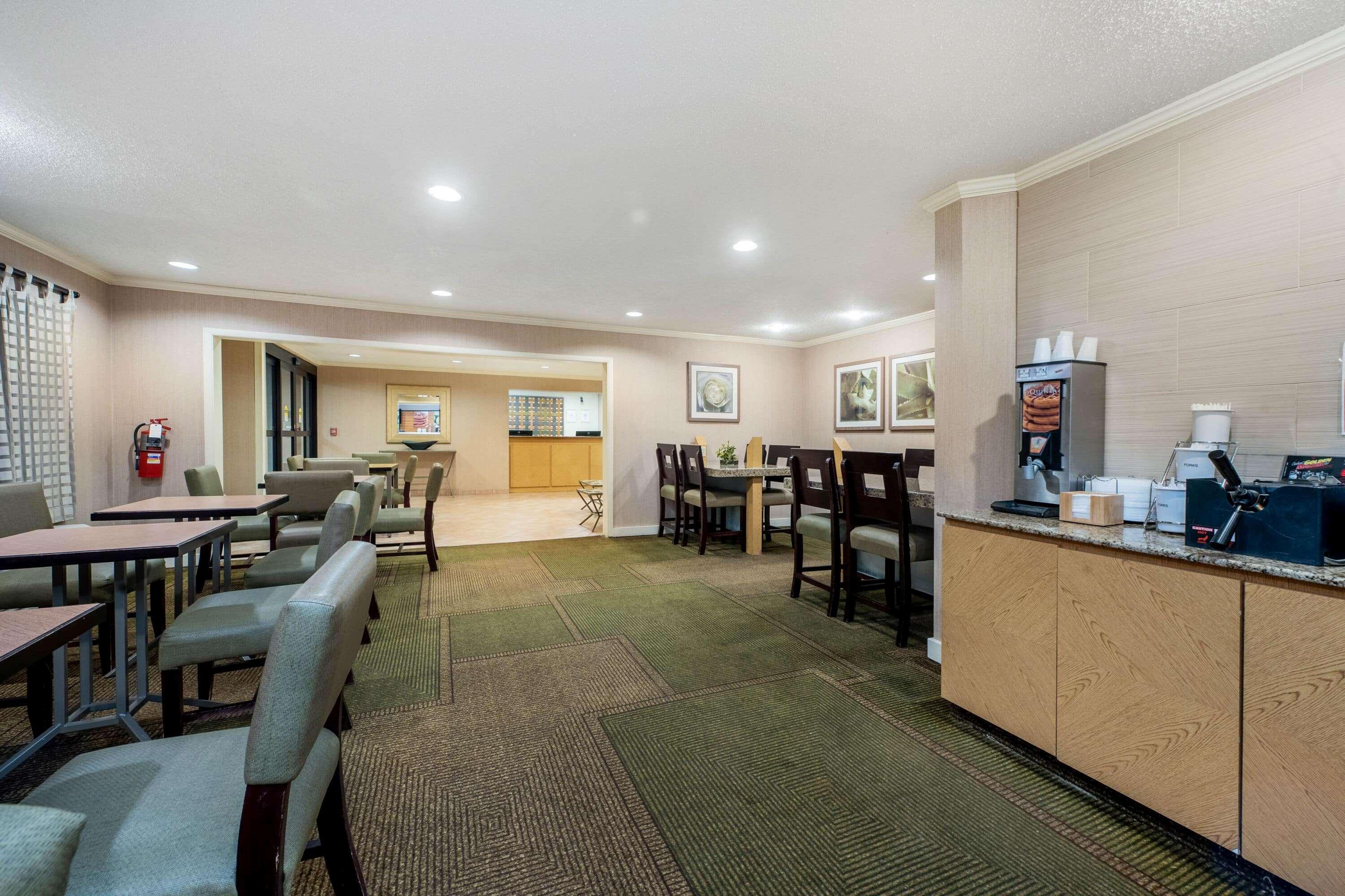 La Quinta By Wyndham Mansfield Oh Hotell Eksteriør bilde