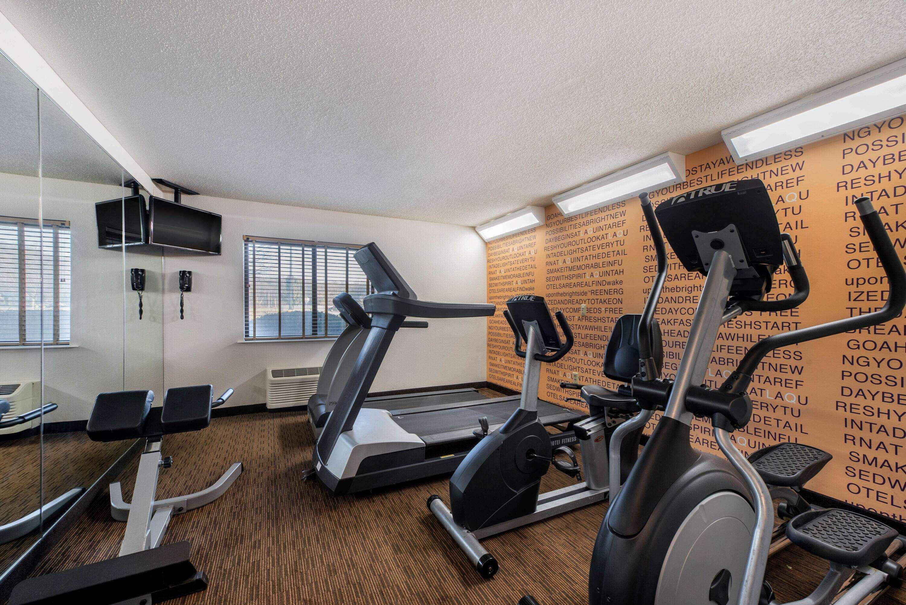 La Quinta By Wyndham Mansfield Oh Hotell Eksteriør bilde