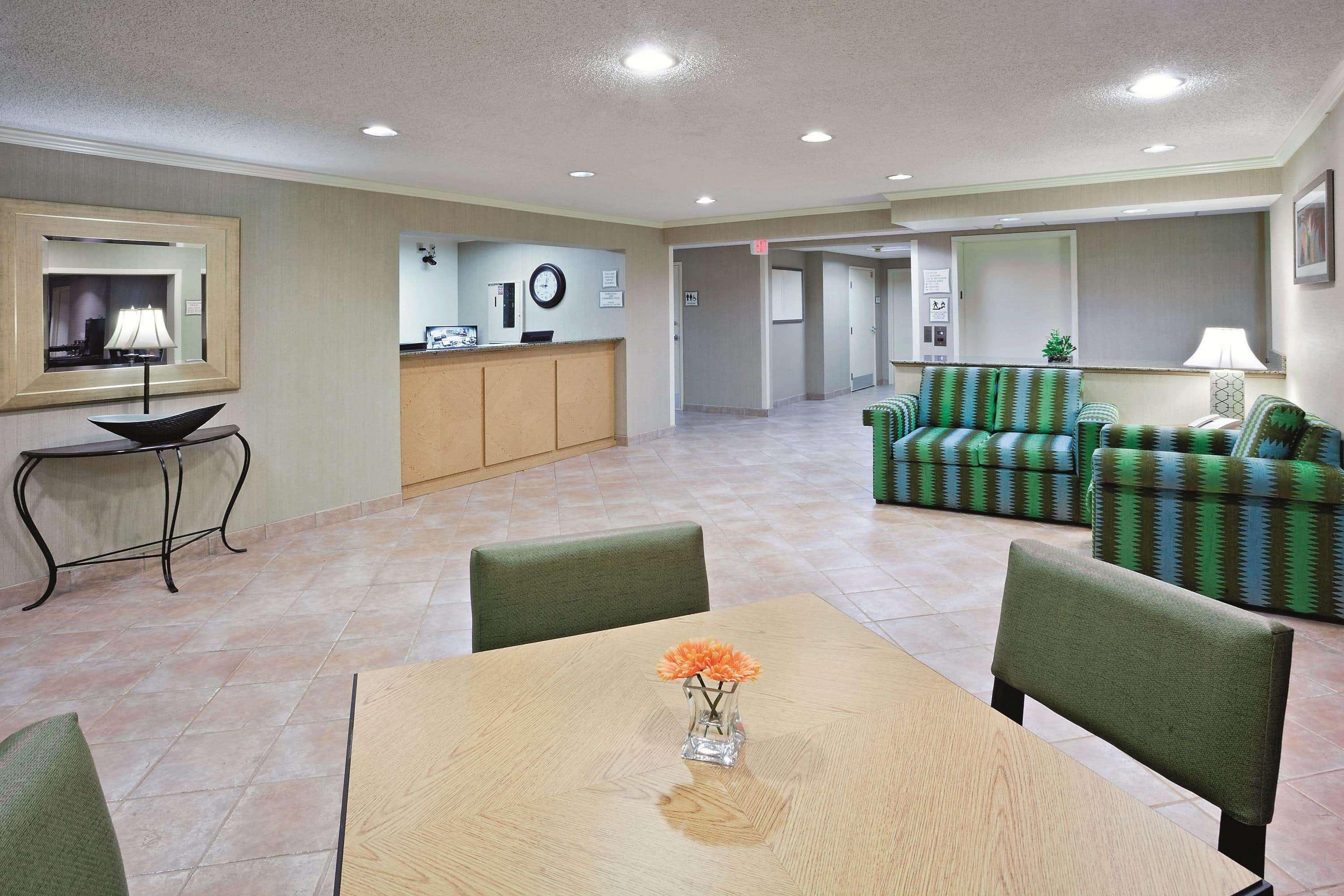 La Quinta By Wyndham Mansfield Oh Hotell Eksteriør bilde