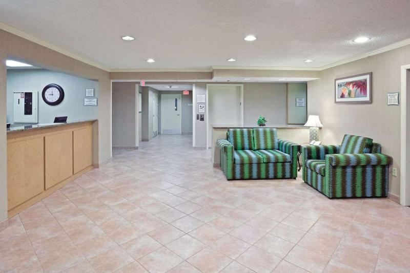 La Quinta By Wyndham Mansfield Oh Hotell Eksteriør bilde